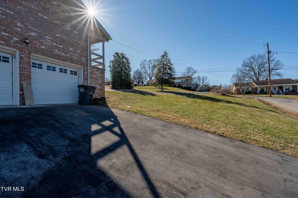 Photo #39: 2228 Charsley Road