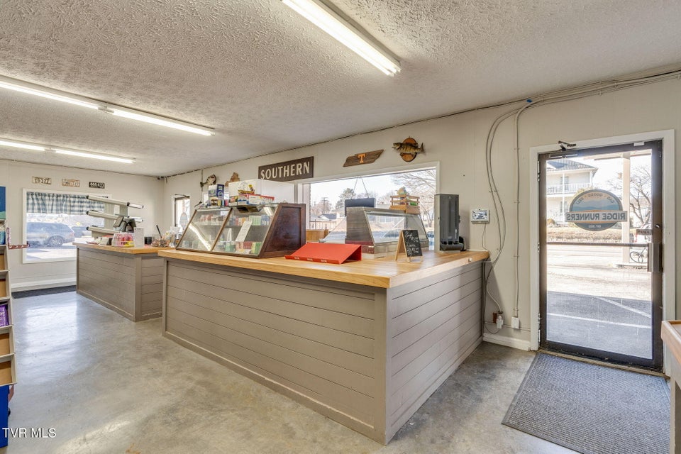 Photo #16: 11744 Nickelsville Highway