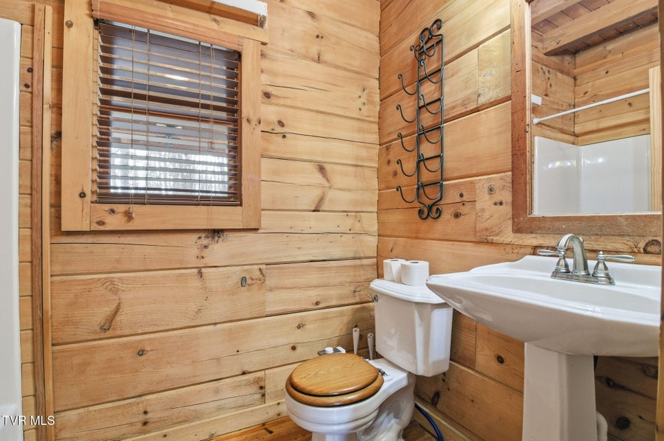 Photo #17: 24481 Walden Road