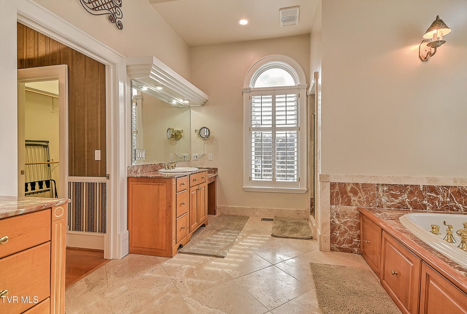 Photo #39: 408 Fairway Estates Drive