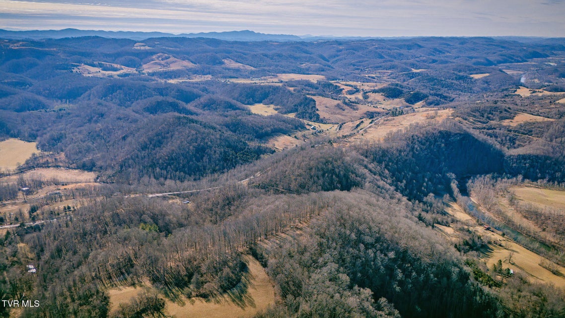 Photo #16: 2595 Sinking Creek Highway