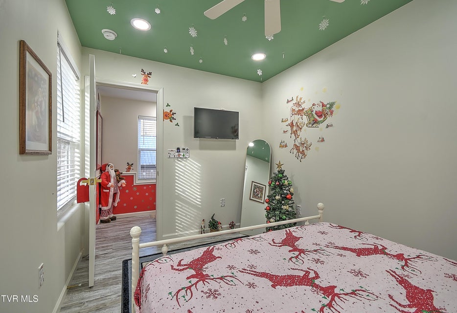 Photo #22: 1103 Glen Street