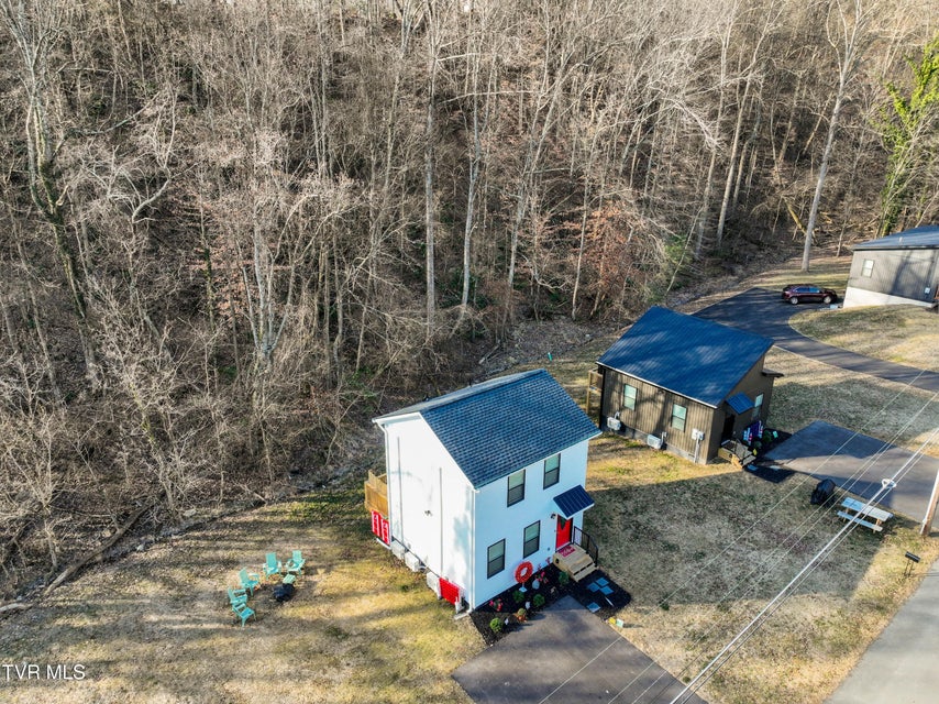 Photo #34: 1103 Glen Street