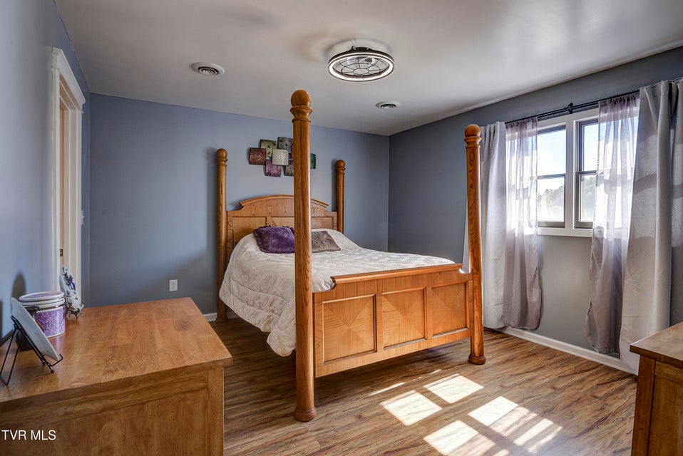 Photo #34: 1604 Boones Creek Road