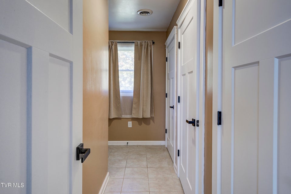 Photo #36: 1604 Boones Creek Road