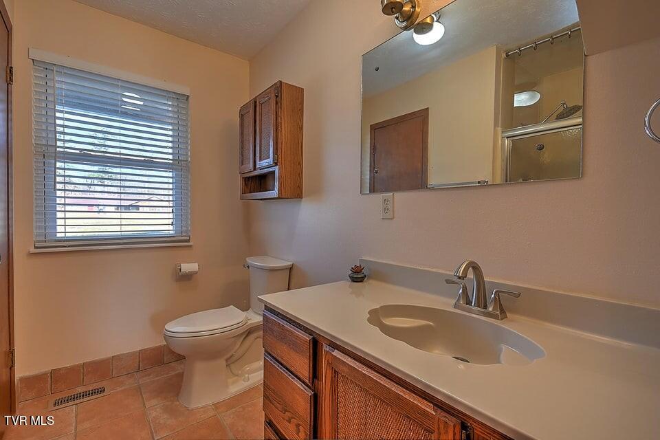 Photo #35: 2480 Elk Way