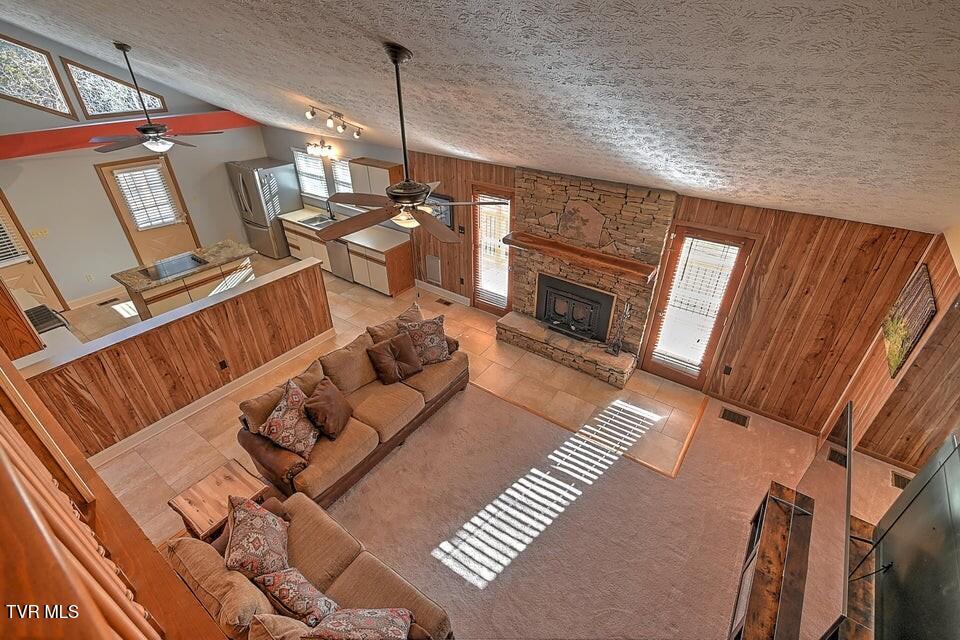 Photo #42: 2480 Elk Way