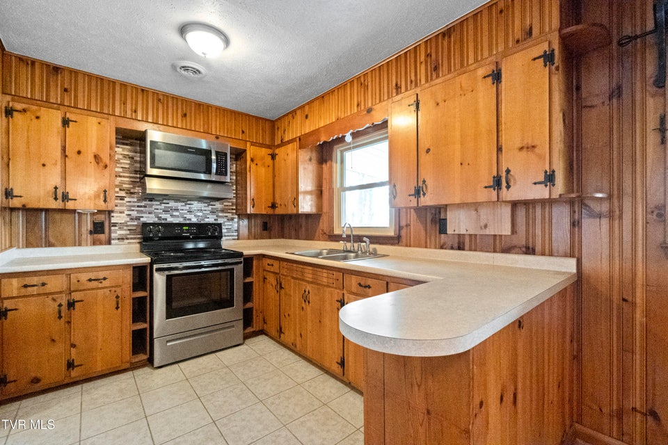 Photo #21: 1830 Sunnyside Road