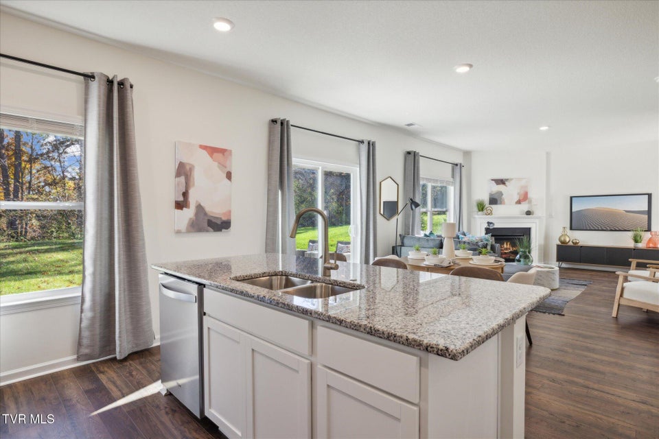 Photo #6: 380 Alta Tree Blvd 