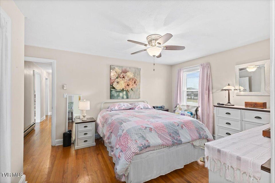 Photo #9: 320 Sherwood Road