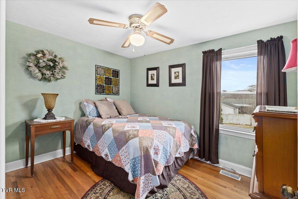 Photo #13: 320 Sherwood Road