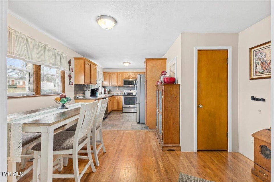 Photo #15: 320 Sherwood Road