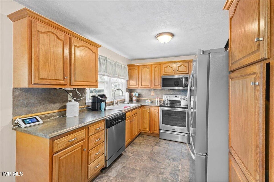 Photo #17: 320 Sherwood Road