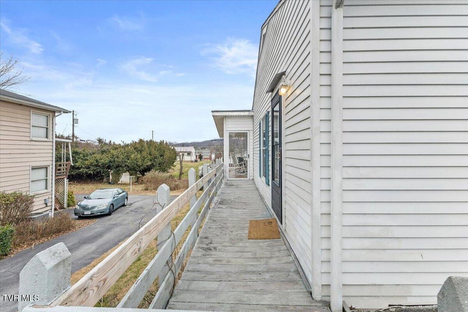 Photo #25: 320 Sherwood Road