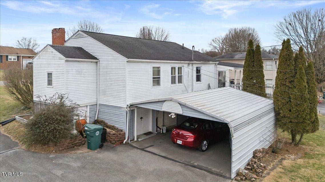 Photo #29: 320 Sherwood Road