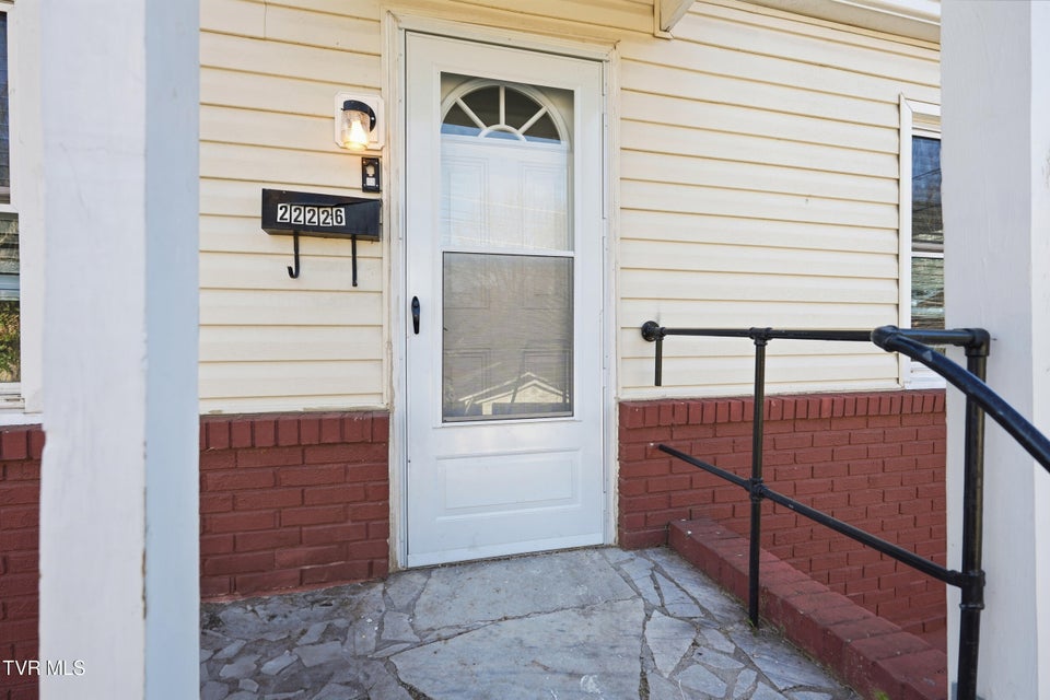 Photo #6: 2226 Bay Street