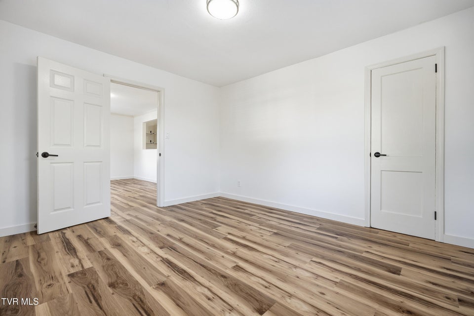 Photo #22: 2226 Bay Street