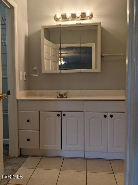 Photo #17: 2482 Elk Way