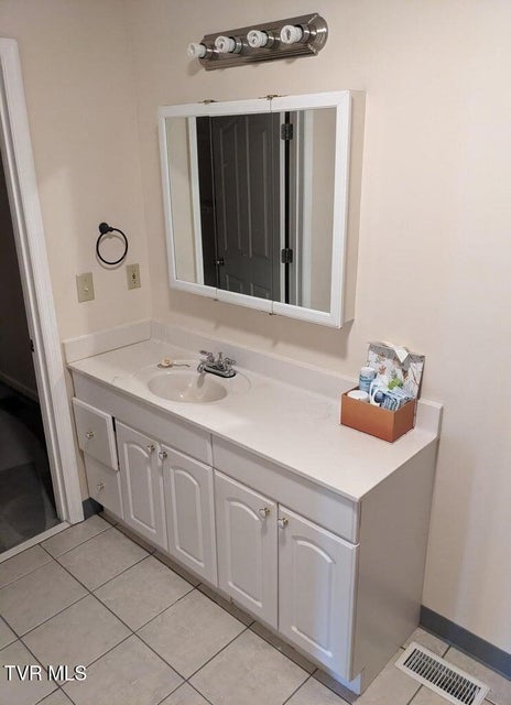 Photo #26: 2482 Elk Way