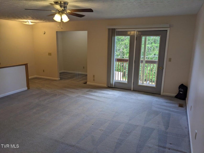 Photo #33: 2482 Elk Way