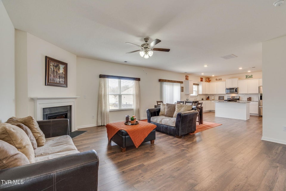 Photo #11: 132 Breckenridge Trace 