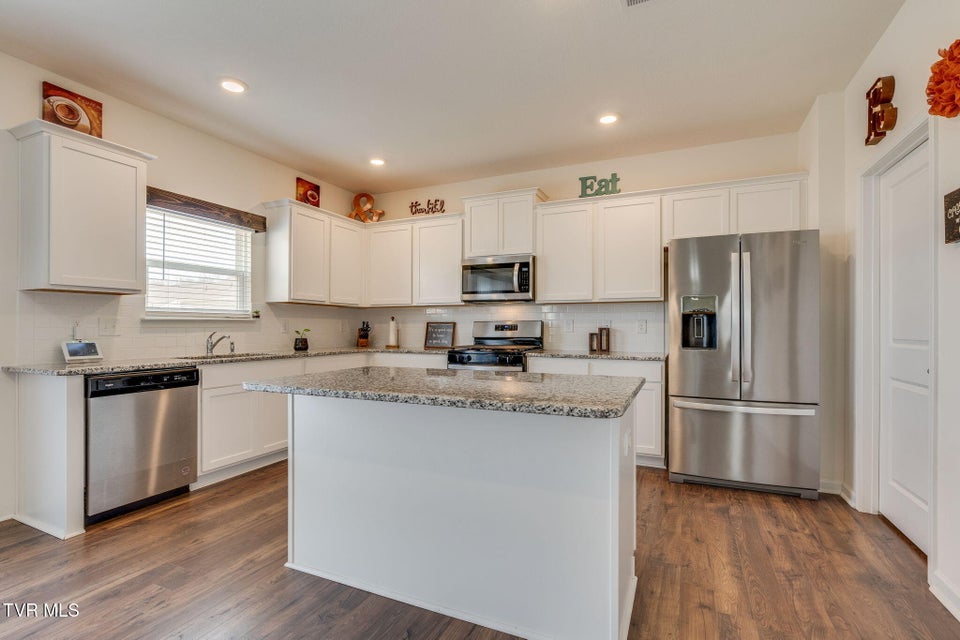 Photo #12: 132 Breckenridge Trace 