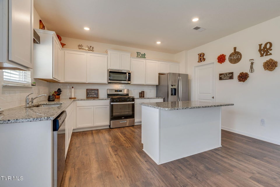 Photo #13: 132 Breckenridge Trace 