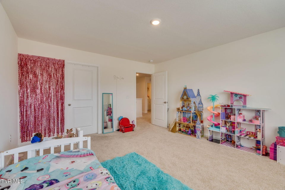 Photo #28: 132 Breckenridge Trace 