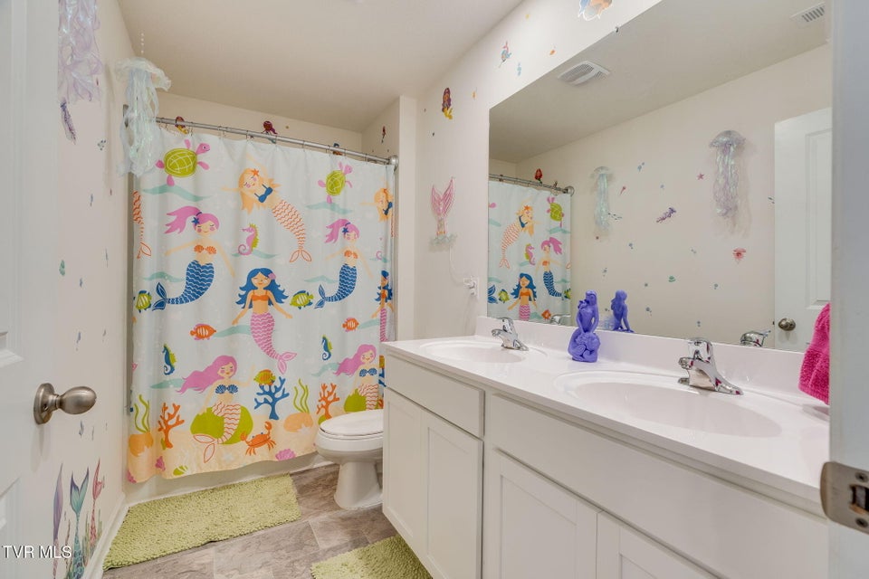 Photo #29: 132 Breckenridge Trace 