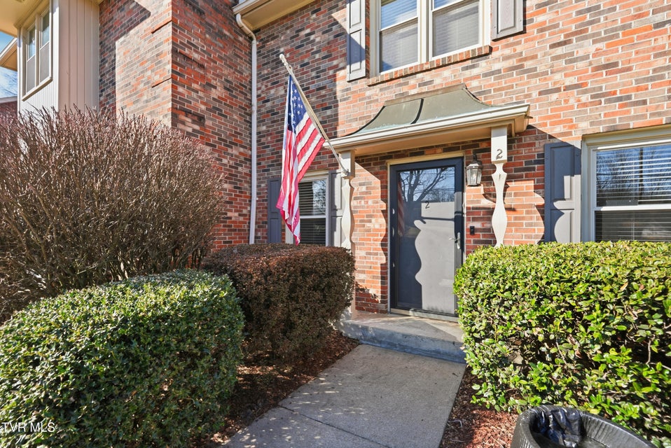 Photo #3: 1707 Lakeview Dr 