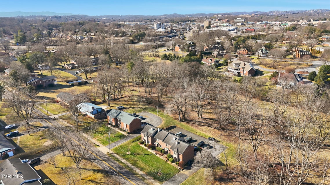 Photo #26: 1707 Lakeview Dr 