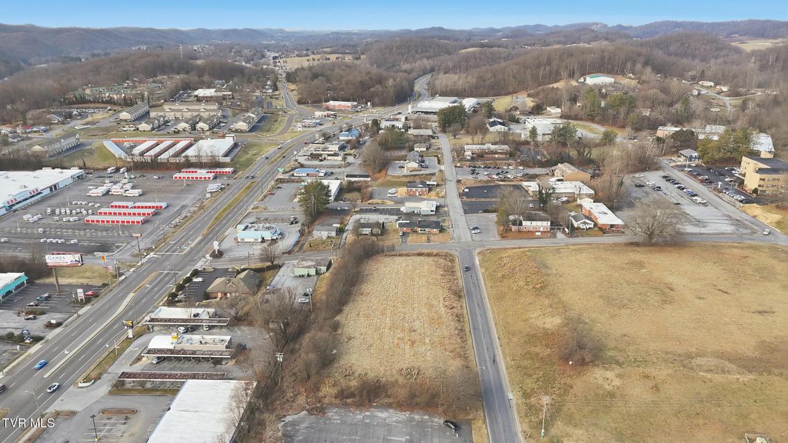 Photo #8: 70 Midway Street