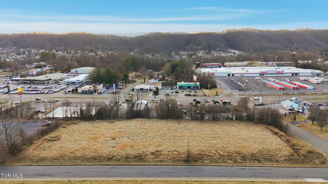 Photo #10: 70 Midway Street