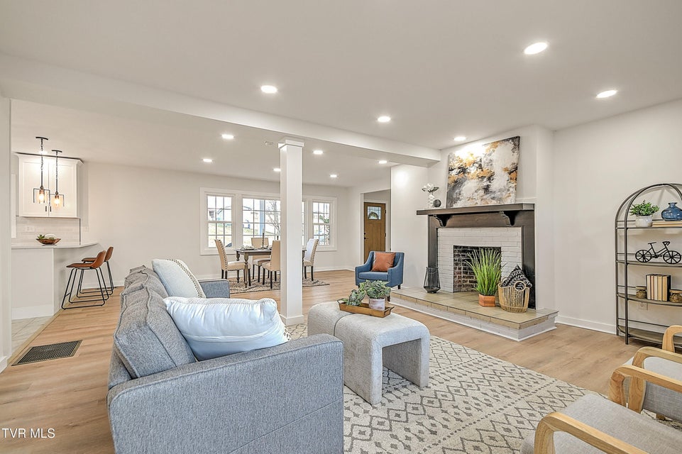 Photo #13: 248 Dean Archer Road