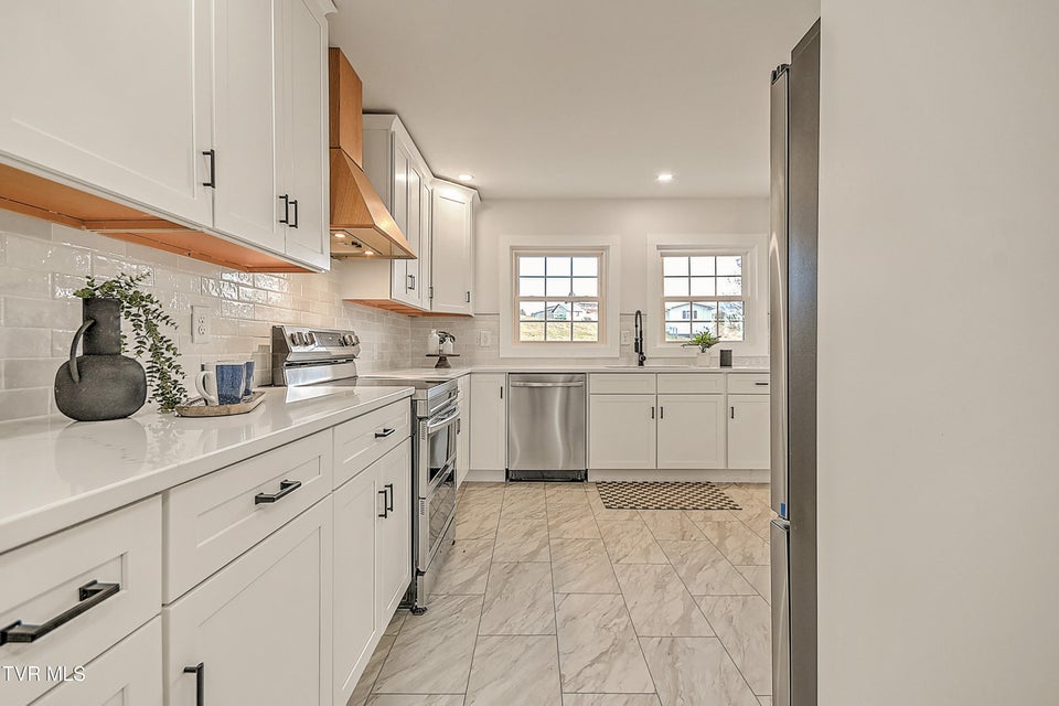 Photo #17: 248 Dean Archer Road