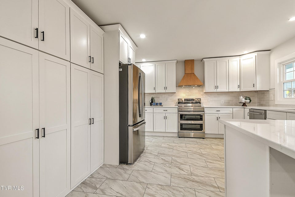 Photo #22: 248 Dean Archer Road