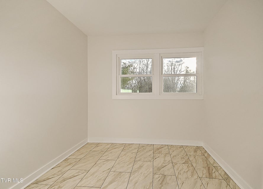 Photo #33: 248 Dean Archer Road