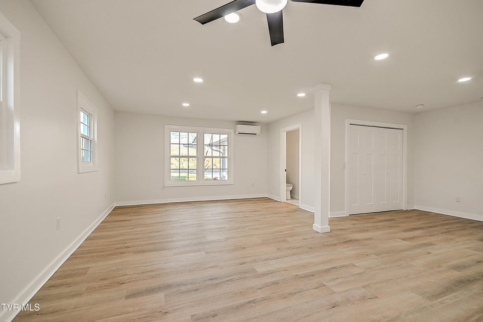 Photo #41: 248 Dean Archer Road