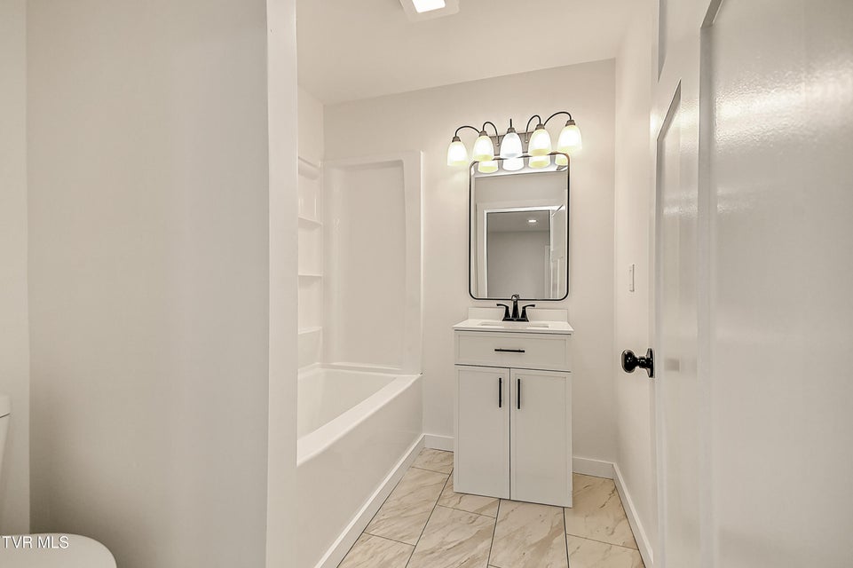 Photo #43: 248 Dean Archer Road