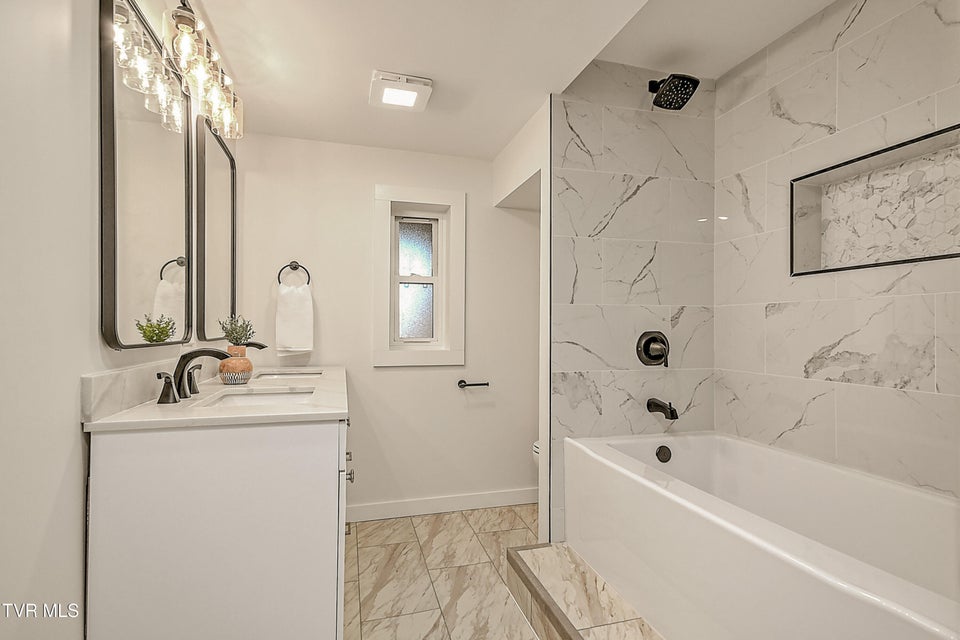 Photo #51: 248 Dean Archer Road