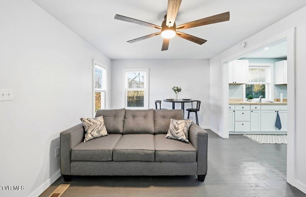 Photo #4: 1658 Echo Court