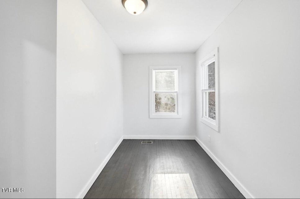 Photo #10: 1658 Echo Court