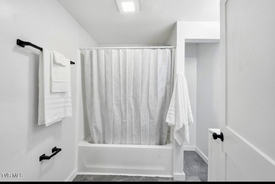 Photo #14: 1658 Echo Court