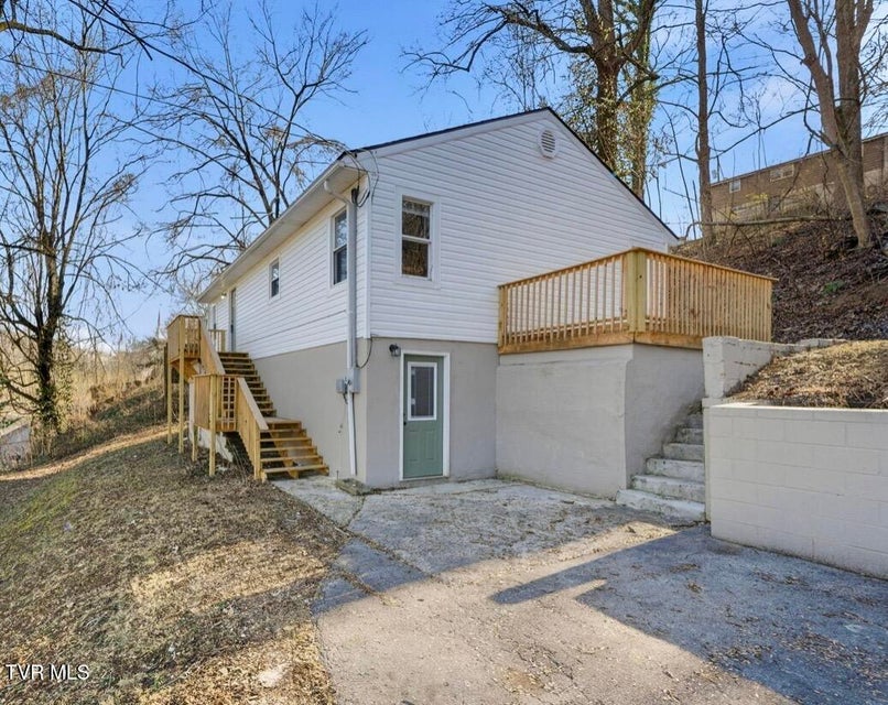 Photo #25: 1658 Echo Court