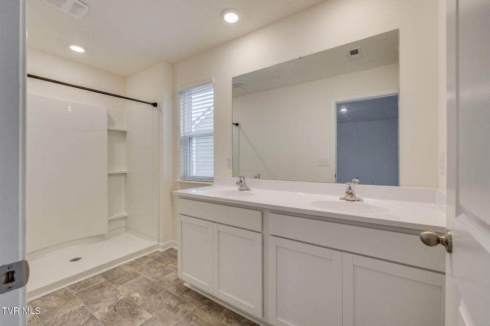 Photo #19: 1461 Gress Mag Mountain