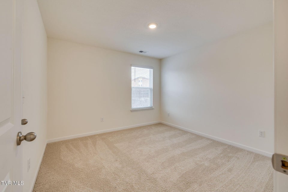 Photo #21: 1461 Gress Mag Mountain