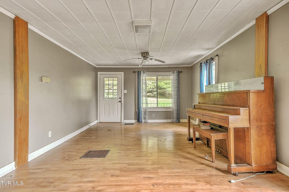 Photo #6: 1403 Bristol Caverns Highway