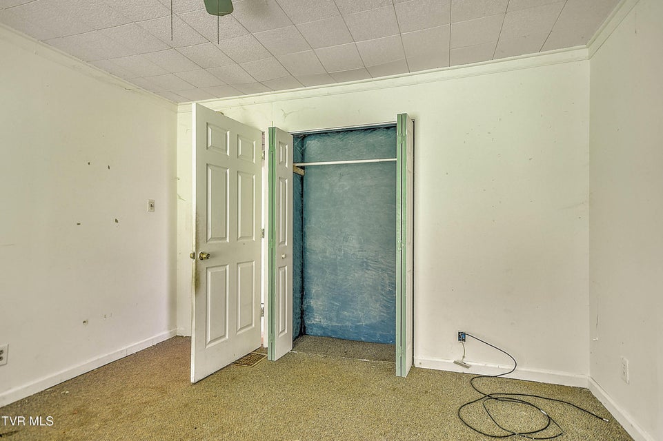 Photo #16: 1403 Bristol Caverns Highway