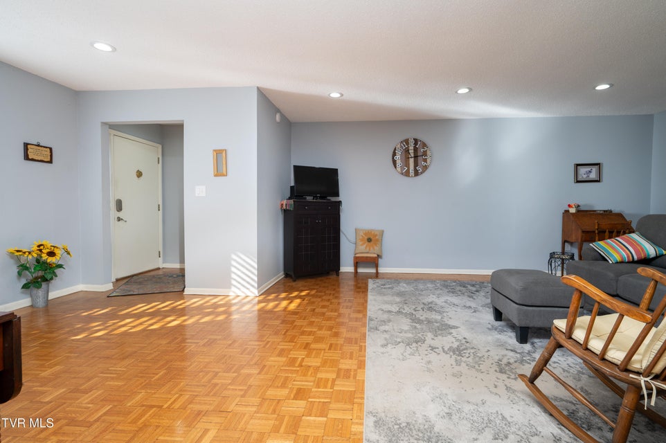 Photo #5: 540 Fleetwood Court