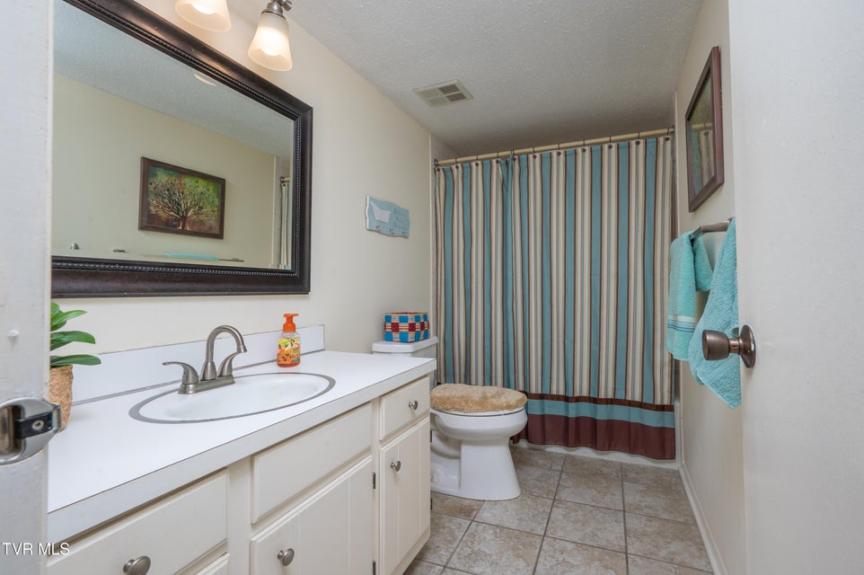 Photo #20: 540 Fleetwood Court